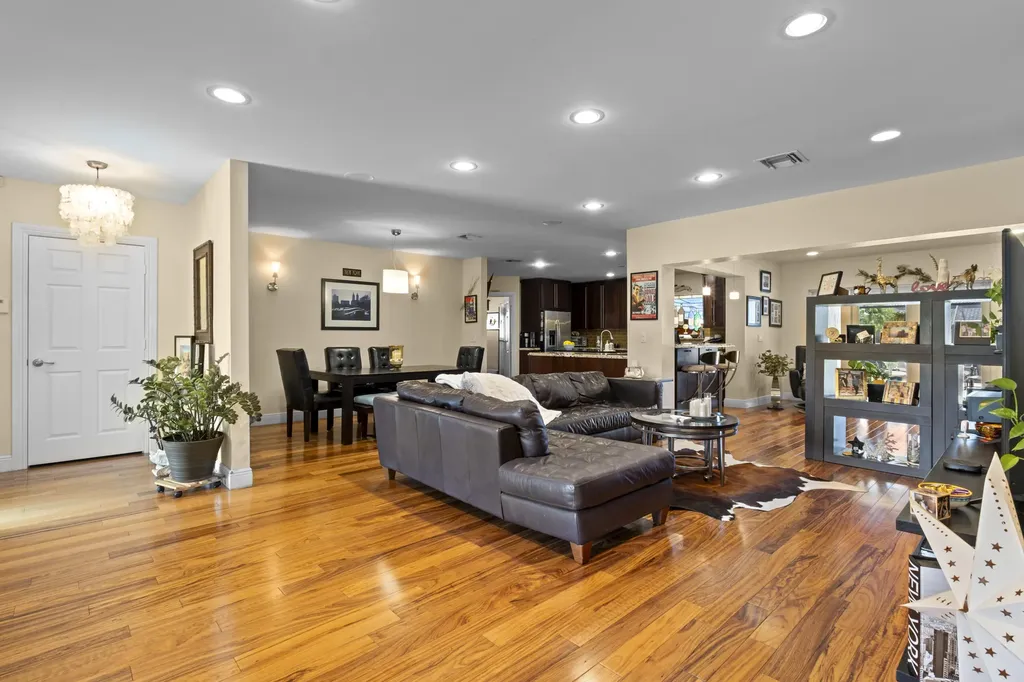 2700 NE 4th Way Boca Raton FL 33431