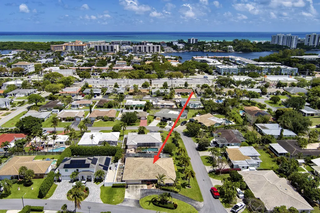 2700 NE 4th Way Boca Raton FL 33431