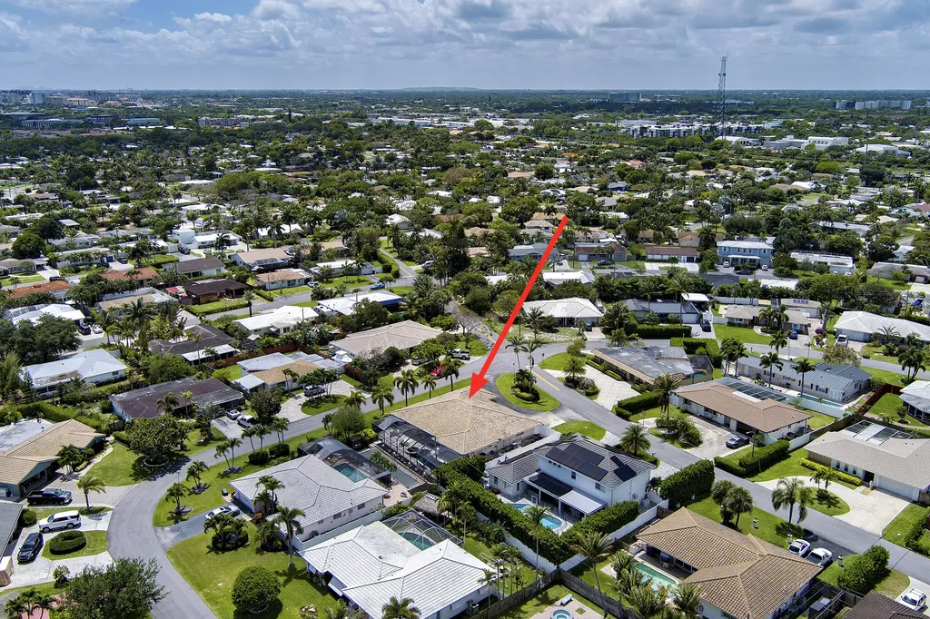 2700 NE 4th Way Boca Raton FL 33431