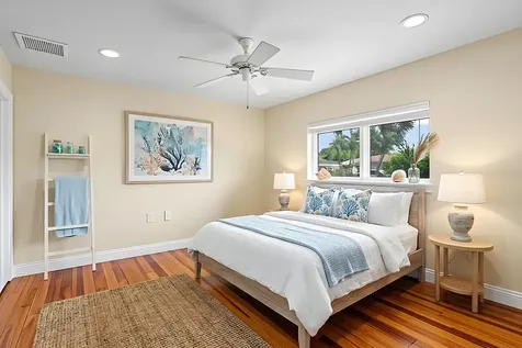 2700 NE 4th Way Boca Raton FL 33431