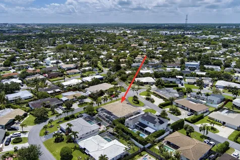 2700 NE 4th Way Boca Raton FL 33431