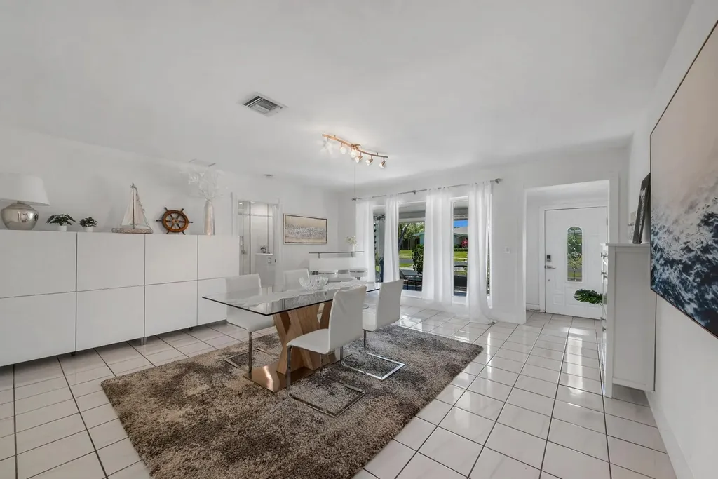 220 SE 2nd Avenue Pompano Beach FL 33060