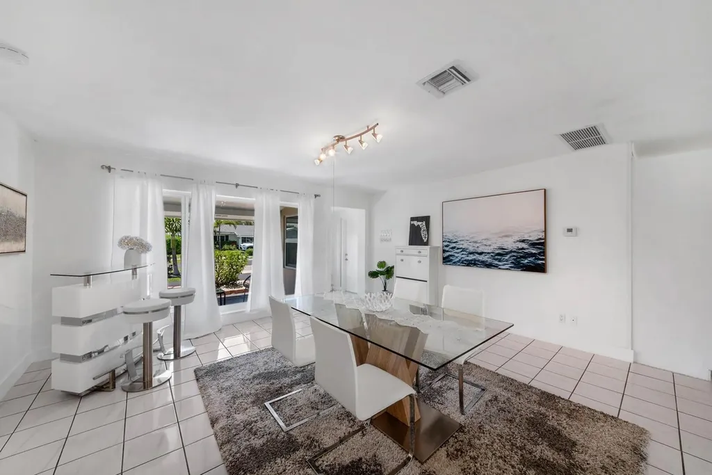 220 SE 2nd Avenue Pompano Beach FL 33060