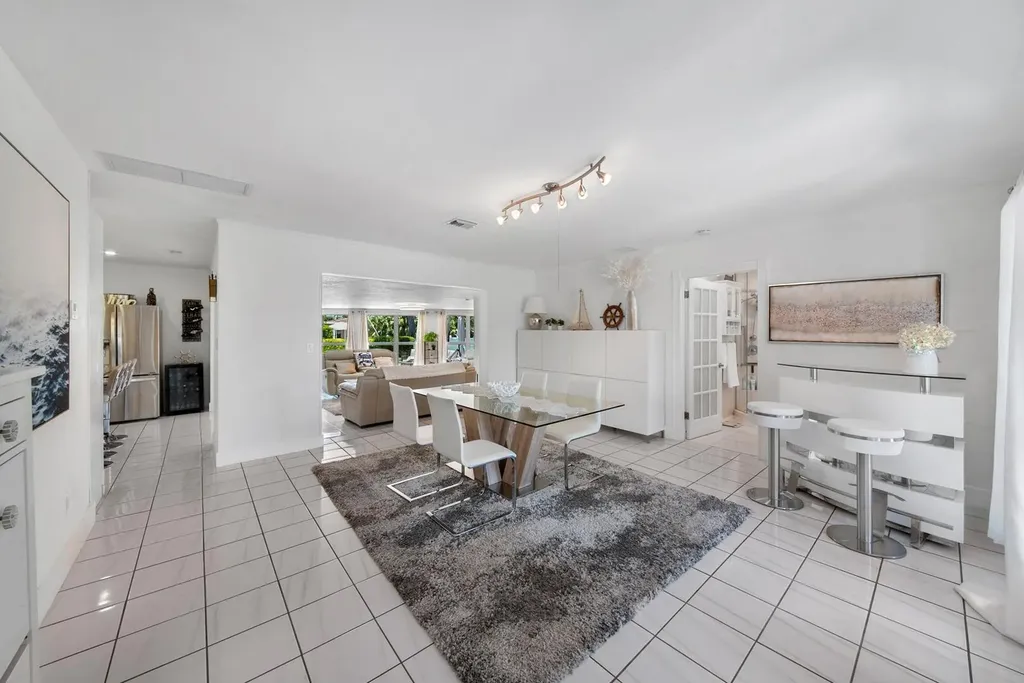 220 SE 2nd Avenue Pompano Beach FL 33060