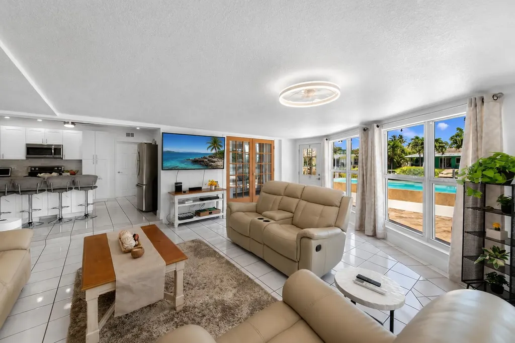 220 SE 2nd Avenue Pompano Beach FL 33060