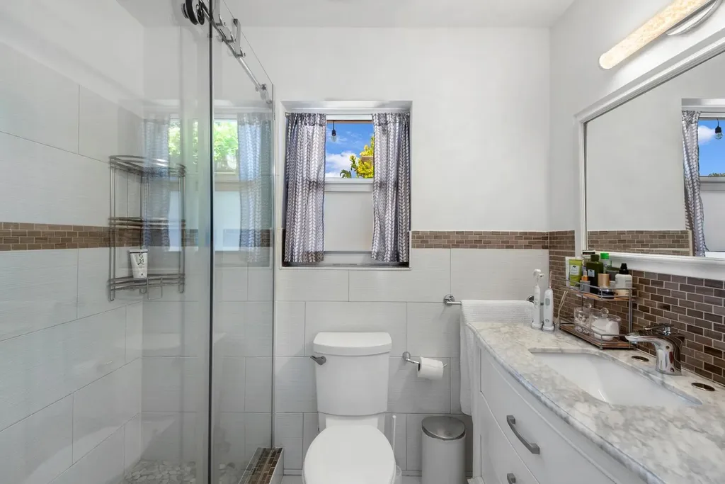 220 SE 2nd Avenue Pompano Beach FL 33060