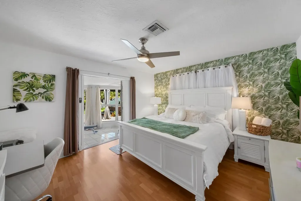 220 SE 2nd Avenue Pompano Beach FL 33060