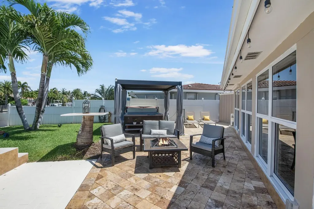 220 SE 2nd Avenue Pompano Beach FL 33060