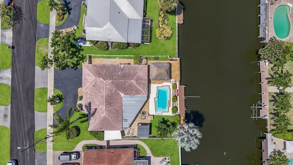 220 SE 2nd Avenue Pompano Beach FL 33060