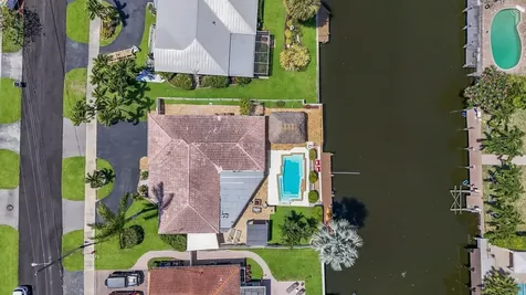 220 SE 2nd Avenue Pompano Beach FL 33060