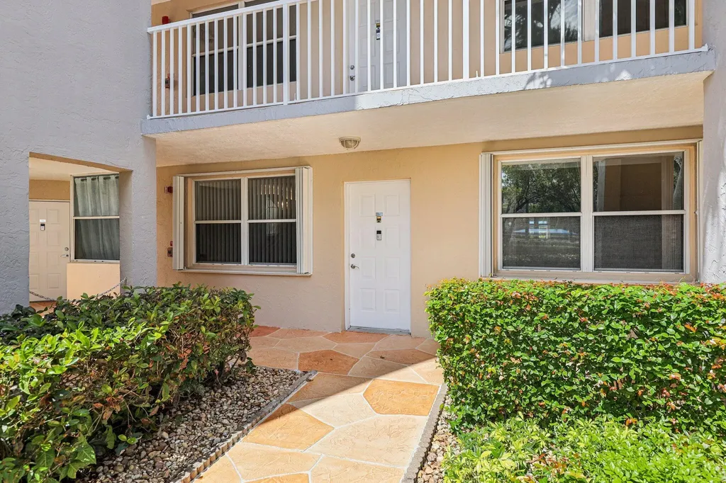 10208 NW 24th Place Sunrise FL 33322