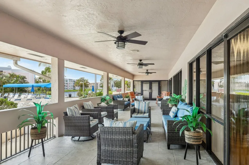 10208 NW 24th Place Sunrise FL 33322