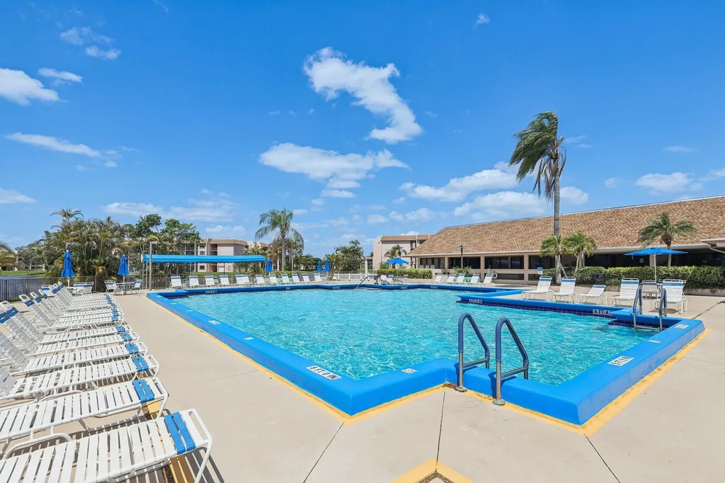 10208 NW 24th Place Sunrise FL 33322