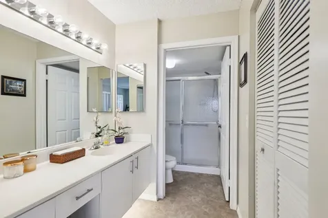 10208 NW 24th Place Sunrise FL 33322