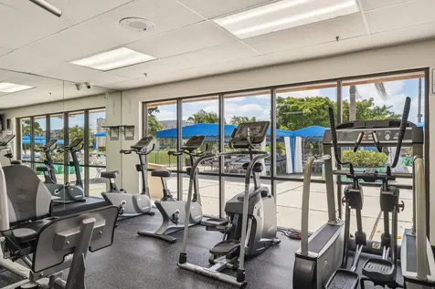 10208 NW 24th Place Sunrise FL 33322