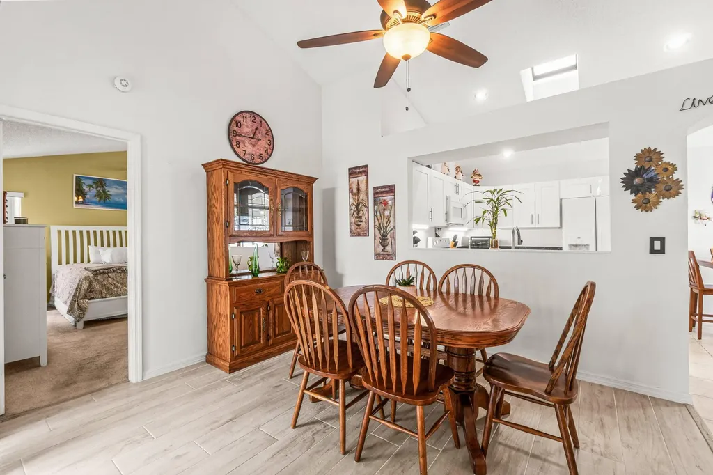 25 Wyndham Lane Palm Beach Gardens FL 33418
