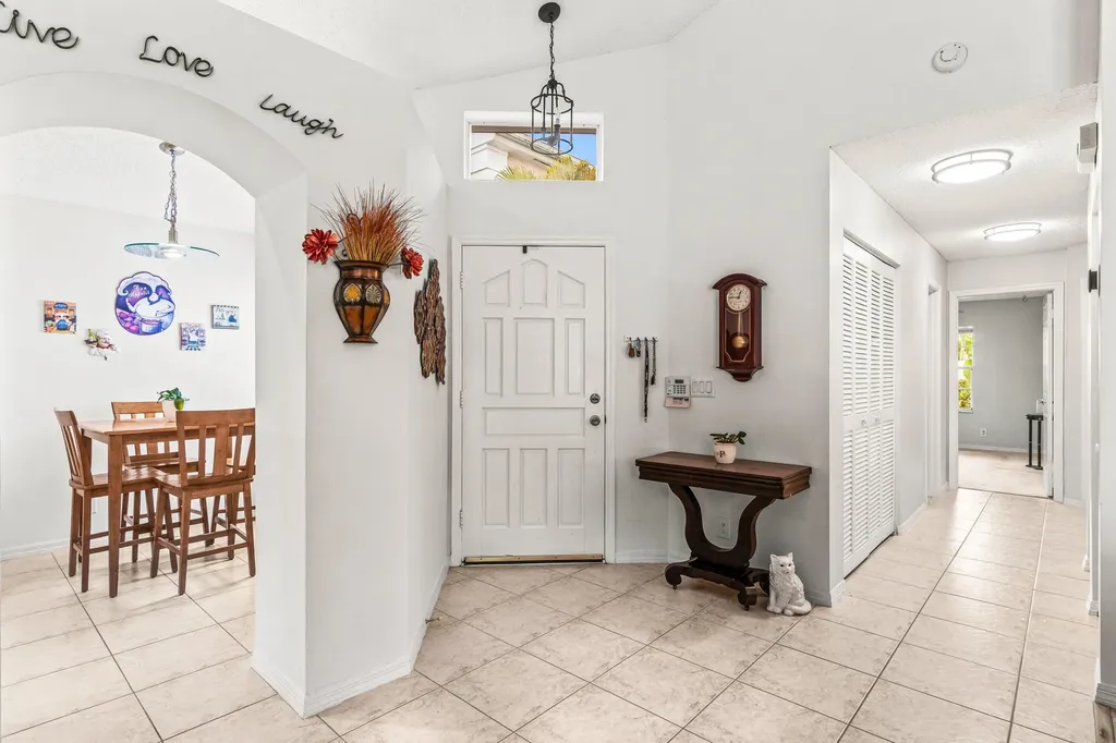 25 Wyndham Lane Palm Beach Gardens FL 33418