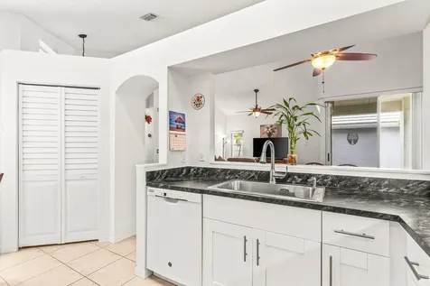 25 Wyndham Lane Palm Beach Gardens FL 33418