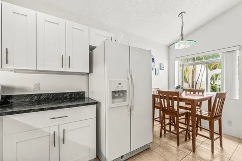 25 Wyndham Lane Palm Beach Gardens FL 33418