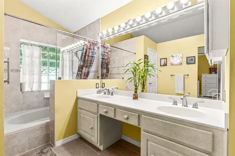 25 Wyndham Lane Palm Beach Gardens FL 33418