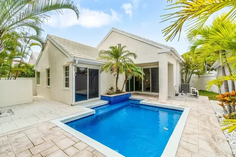 25 Wyndham Lane Palm Beach Gardens FL 33418