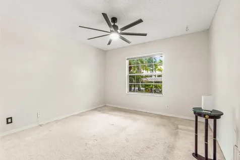 25 Wyndham Lane Palm Beach Gardens FL 33418
