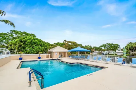 25 Wyndham Lane Palm Beach Gardens FL 33418