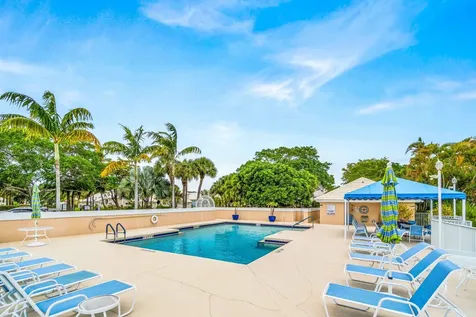 25 Wyndham Lane Palm Beach Gardens FL 33418