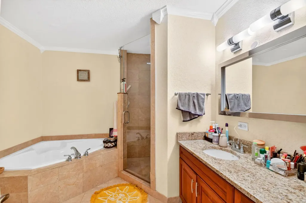 1610 Presidential Way West Palm Beach FL 33401