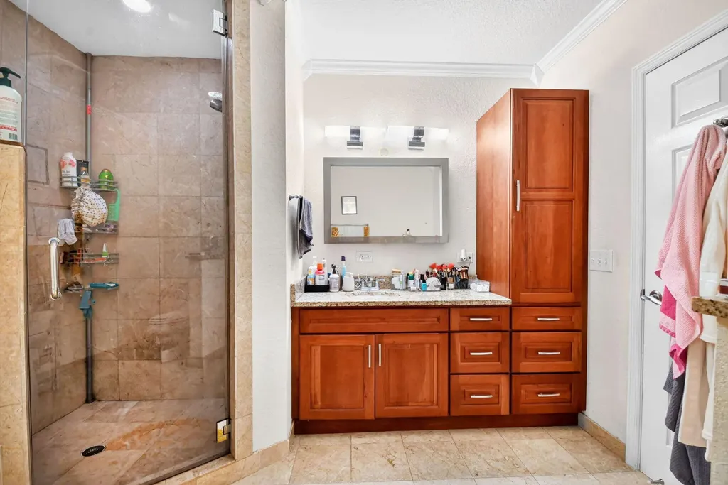 1610 Presidential Way West Palm Beach FL 33401