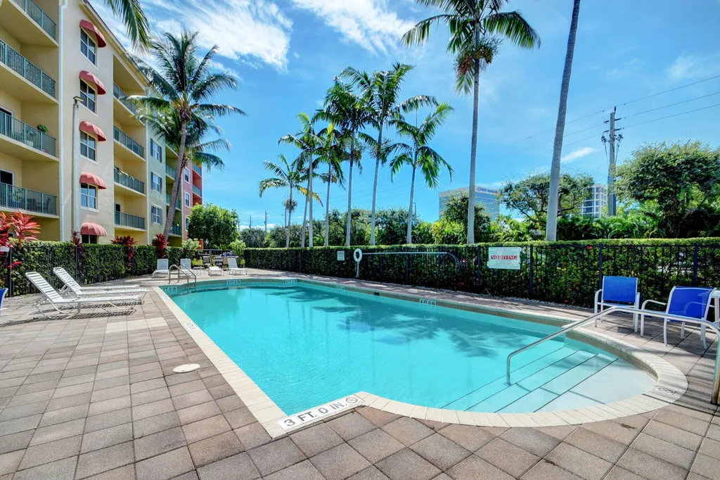 1610 Presidential Way West Palm Beach FL 33401