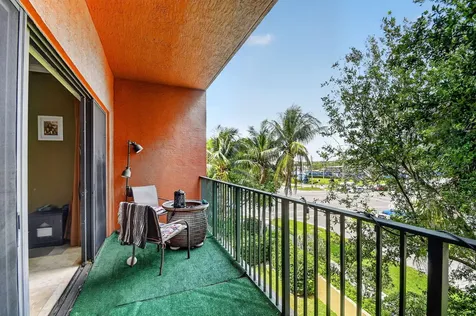 1610 Presidential Way West Palm Beach FL 33401