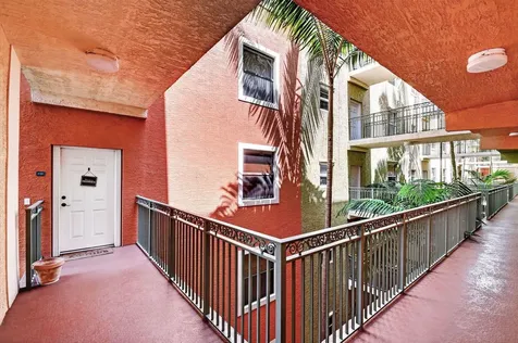 1610 Presidential Way West Palm Beach FL 33401