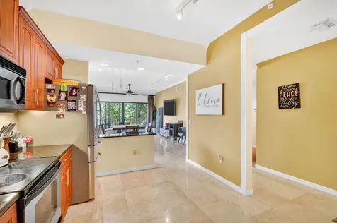 1610 Presidential Way West Palm Beach FL 33401