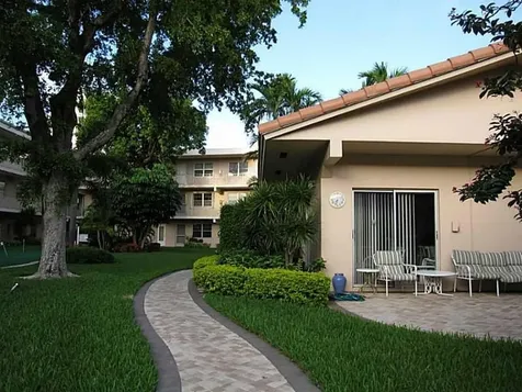 1481 S Ocean Boulevard Lauderdale By The Sea FL 33062
