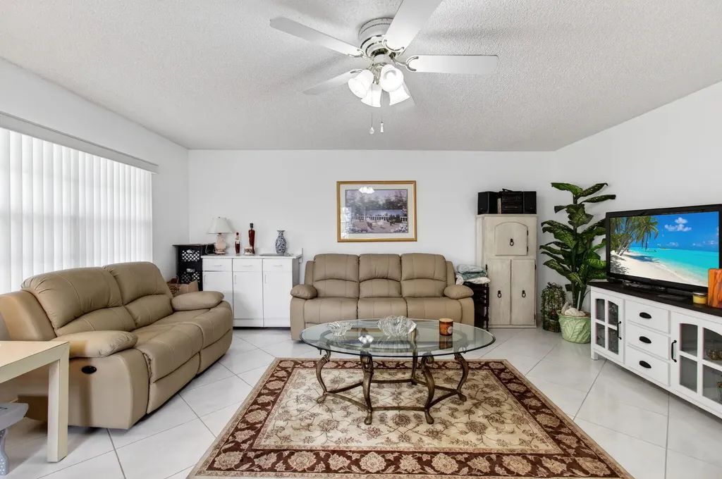 190 Piedmont D Delray Beach FL 33484