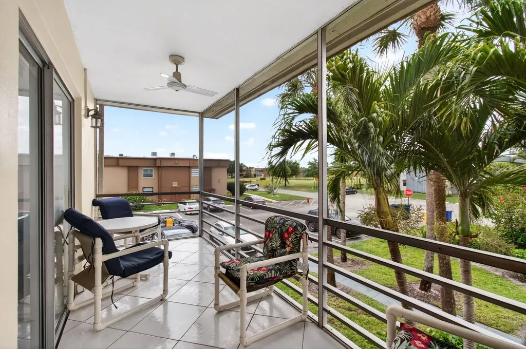 190 Piedmont D Delray Beach FL 33484