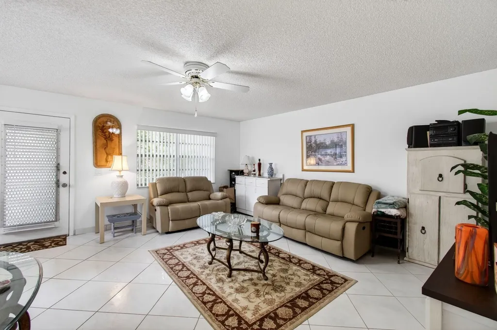 190 Piedmont D Delray Beach FL 33484