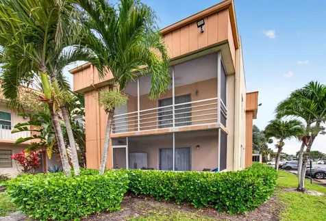 190 Piedmont D Delray Beach FL 33484