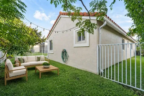 1353 Canary Island Drive Weston FL 33327