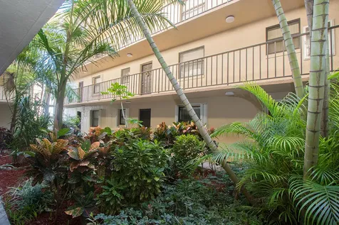 890 N Federal Highway Lantana FL 33462