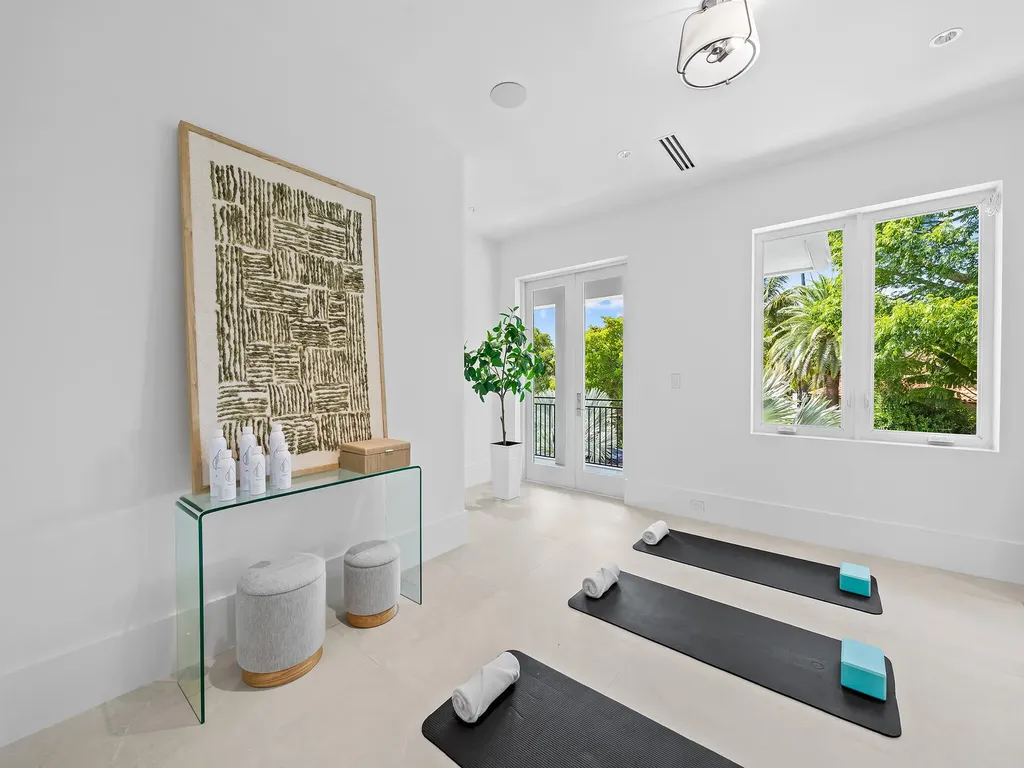 1822 SE 9th Street Fort Lauderdale FL 33316
