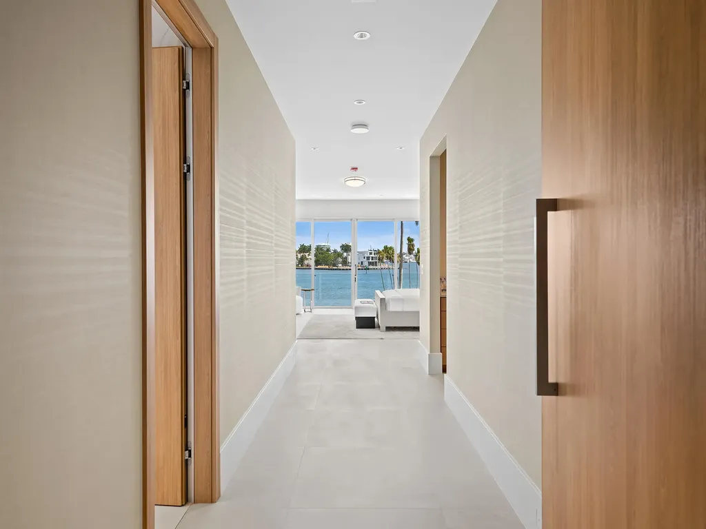 1822 SE 9th Street Fort Lauderdale FL 33316