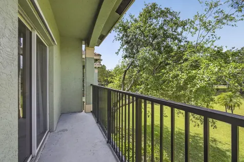 310 Crestwood Circle Royal Palm Beach FL 33411