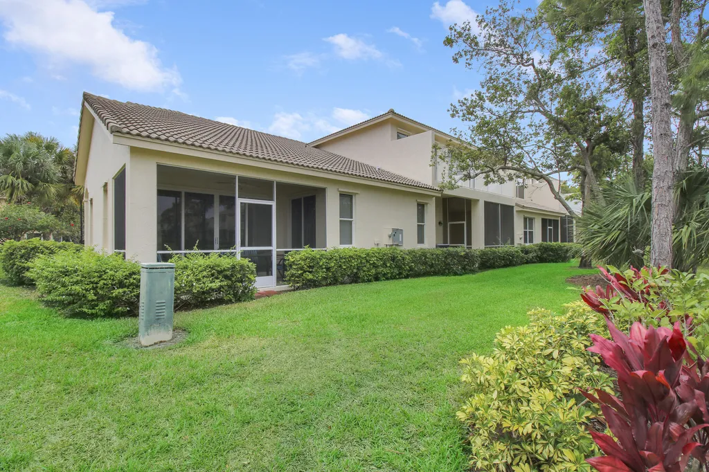 9015 Sand Shot Way Port St Lucie FL 34986