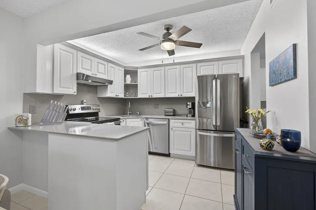 301 Pine Ridge Circle Greenacres FL 33463