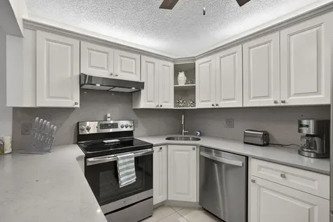 301 Pine Ridge Circle Greenacres FL 33463