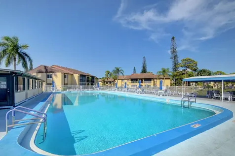 301 Pine Ridge Circle Greenacres FL 33463