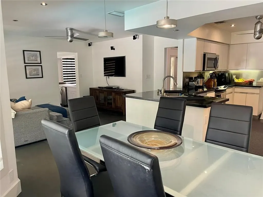 21723 Club Villa Terrace Boca Raton FL 33433