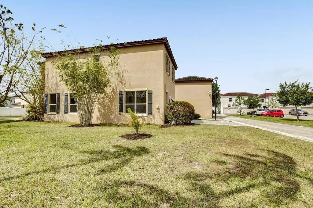 9081 SW 169th Path Miami FL 33196